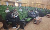 سمینار آقایان کیان سلیمانی، امیر حیدری و خانم نیلوفر امینی دانشجویان مقطع کارشناسی تغذیه 